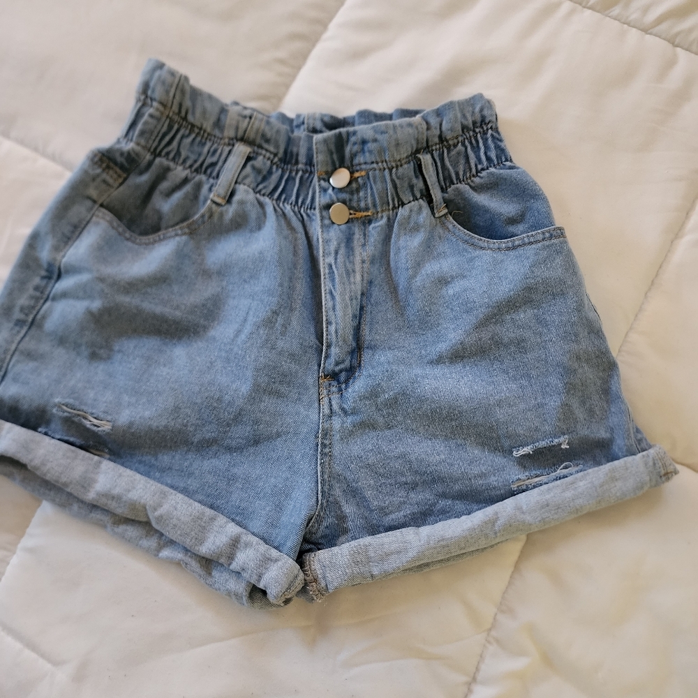 Boutique paper bag distressed denim shorts